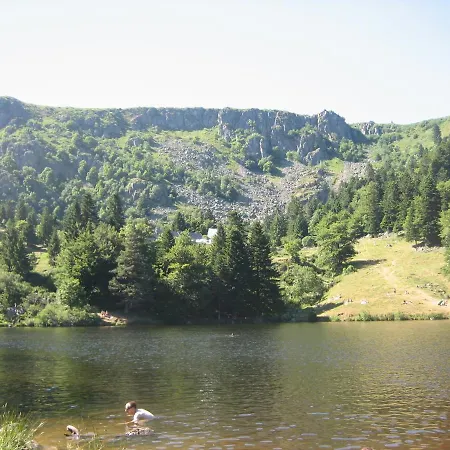 Le De La Tourette Dom wakacyjny
