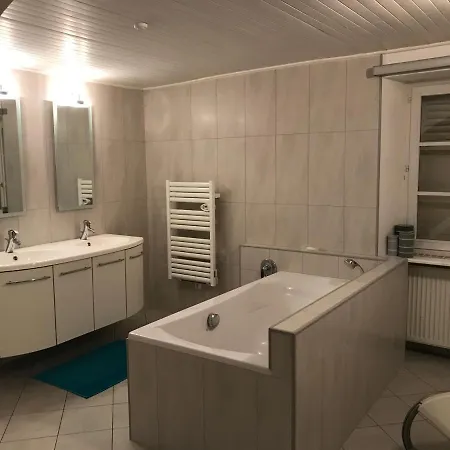 Le De La Tourette